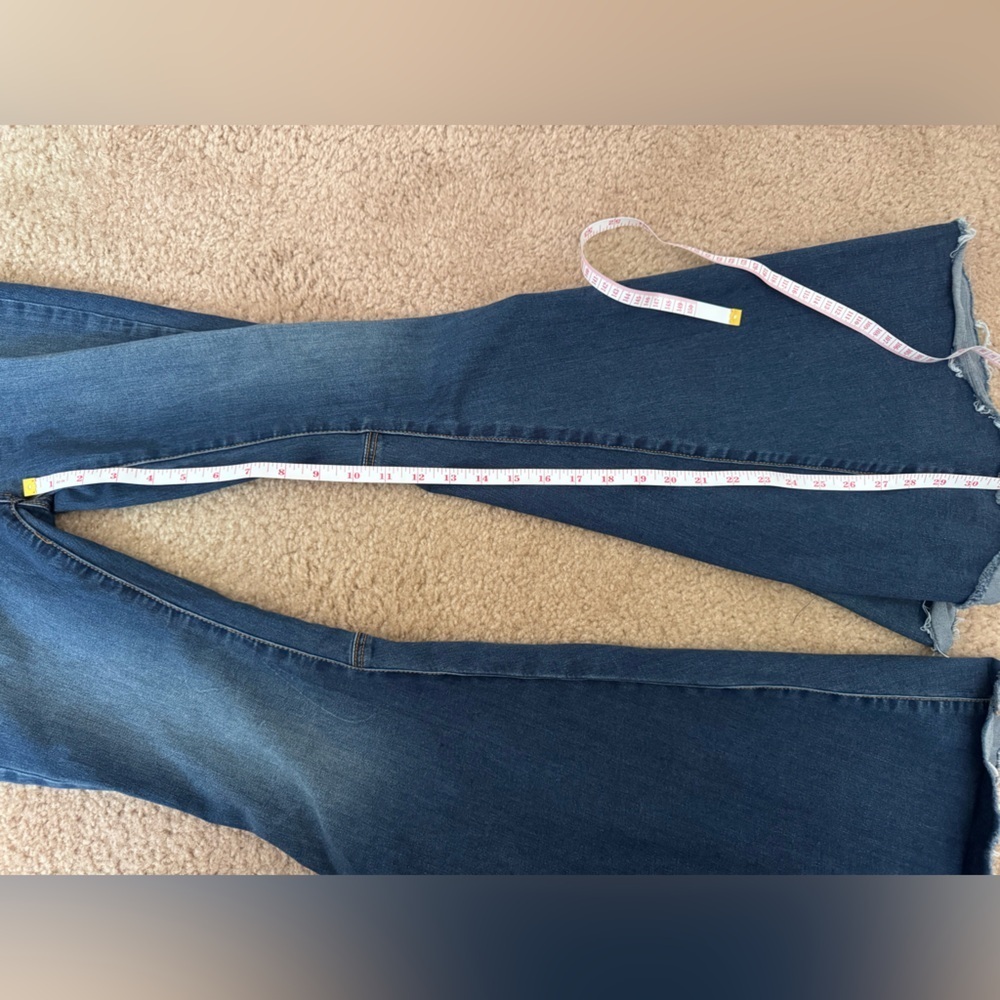 Free People Women's Blue Wide Flared Jeans Boho Frayed Hem Size 25 - Picture 8 of 11